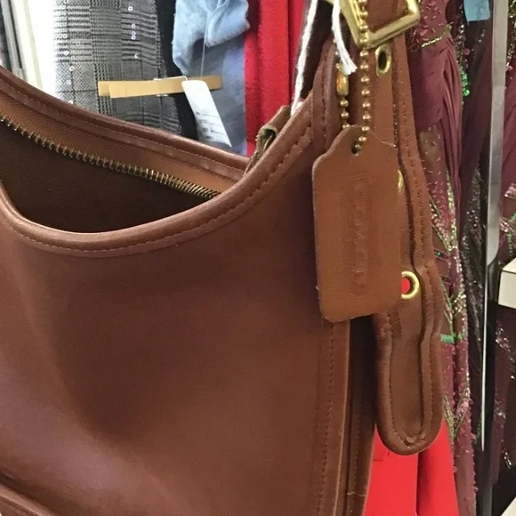 Vintage Coach Tan Leather Messenger Bag - Picture 6 of 7